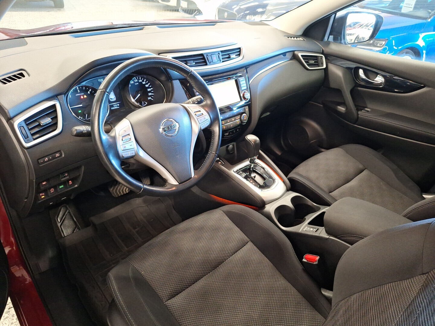 NISSAN Qashqai 2016