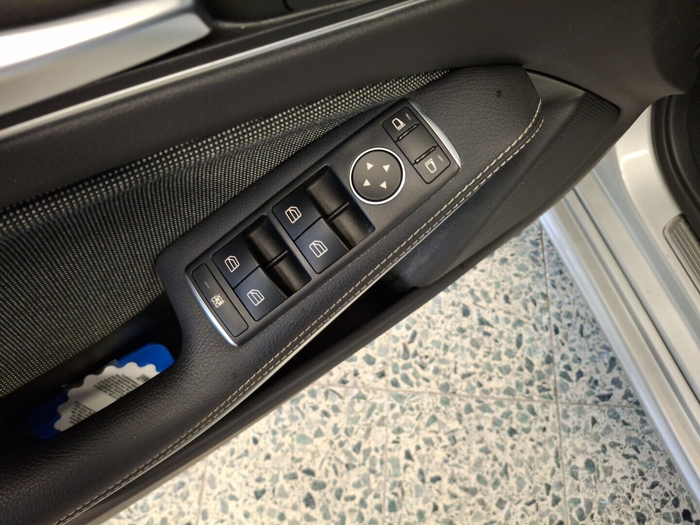 MERCEDES-BENZ A 2017