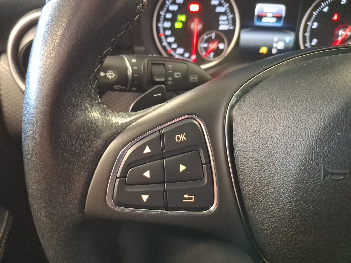 MERCEDES-BENZ A 2017