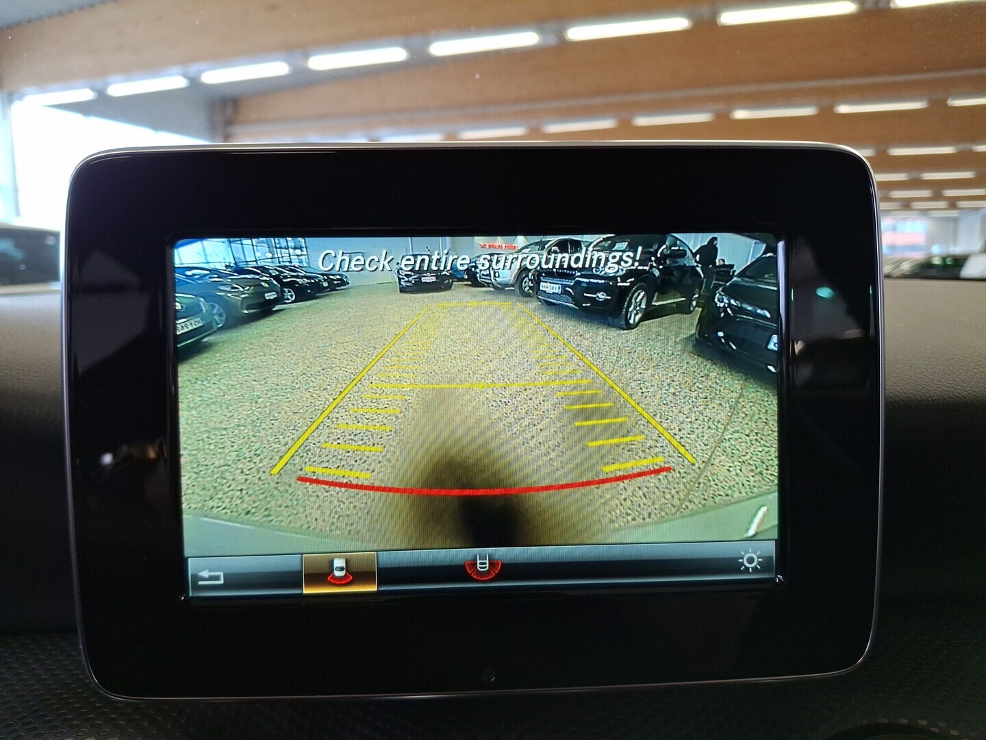 MERCEDES-BENZ A 2017