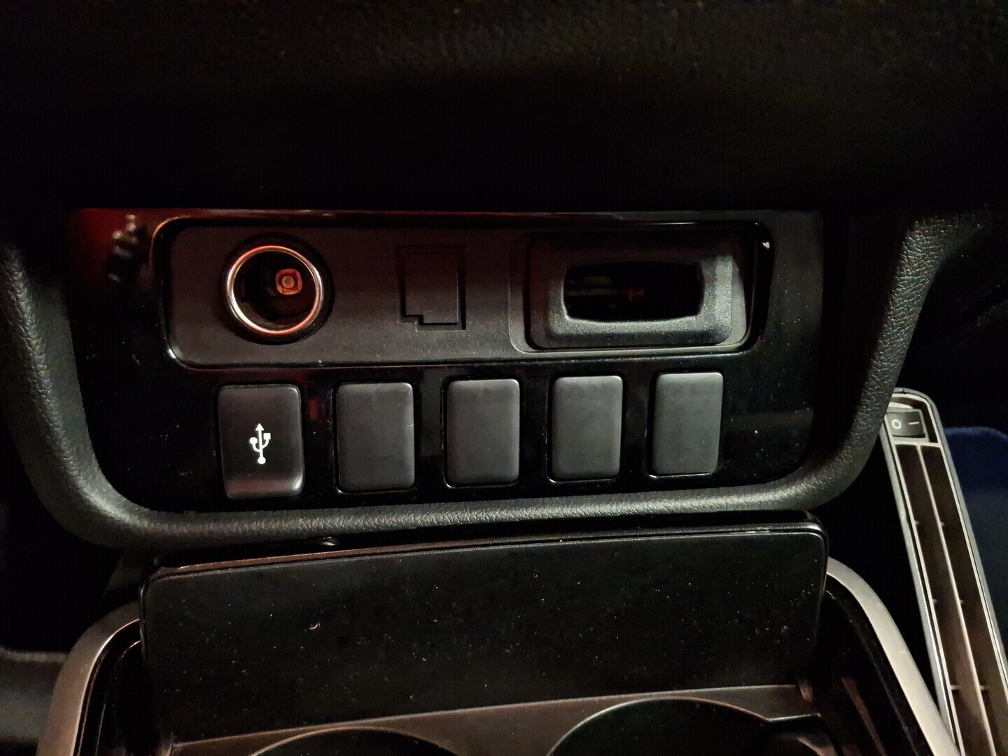 MITSUBISHI Outlander PHEV 2019