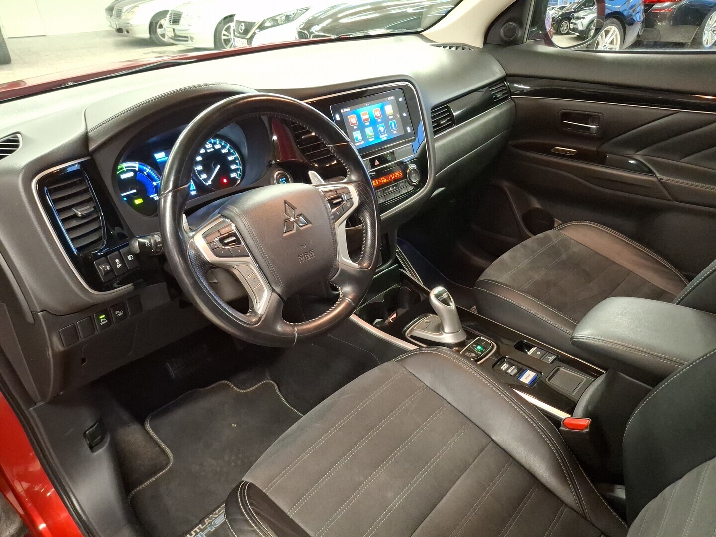 MITSUBISHI Outlander PHEV 2019