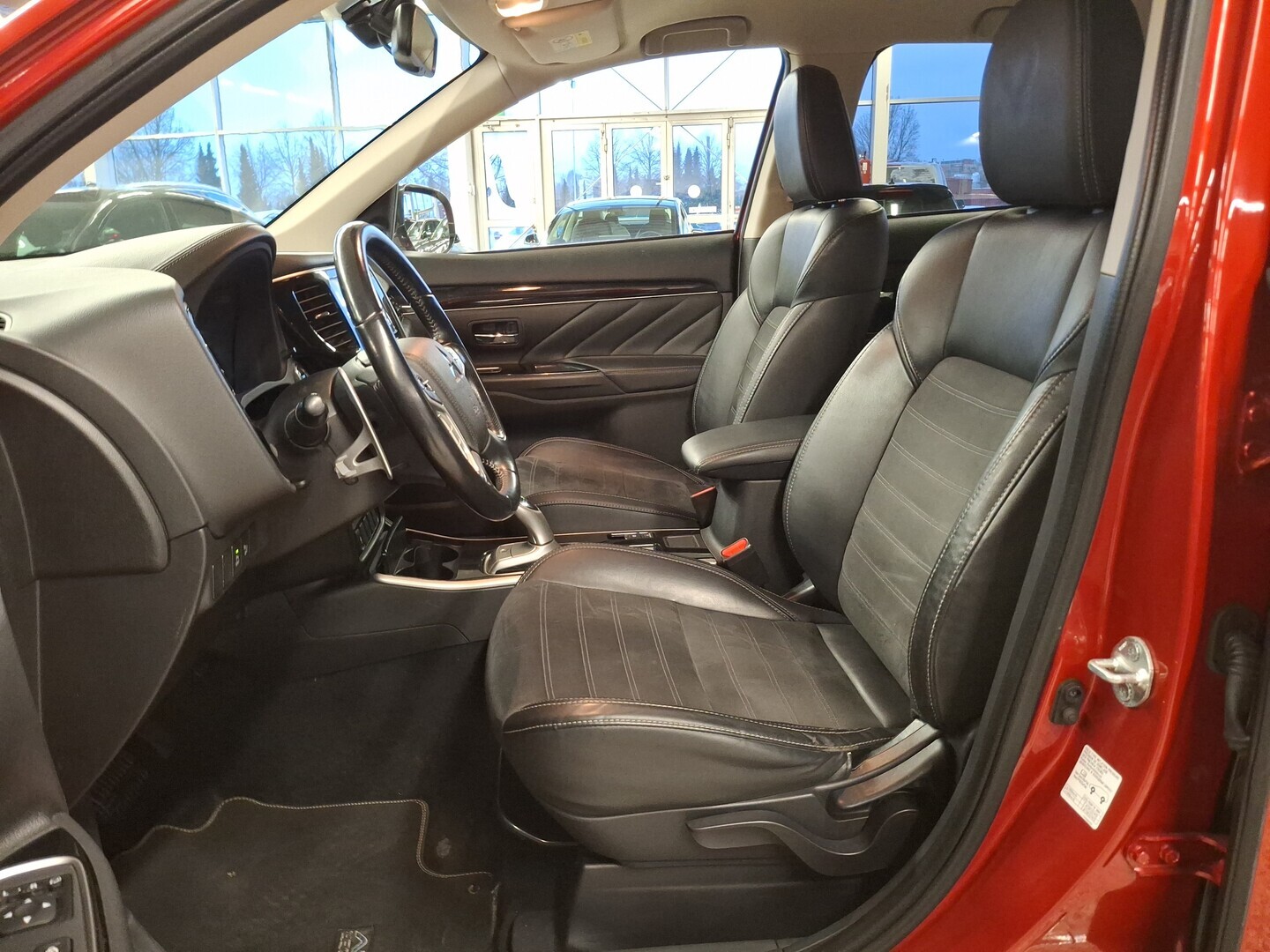 MITSUBISHI Outlander PHEV 2019