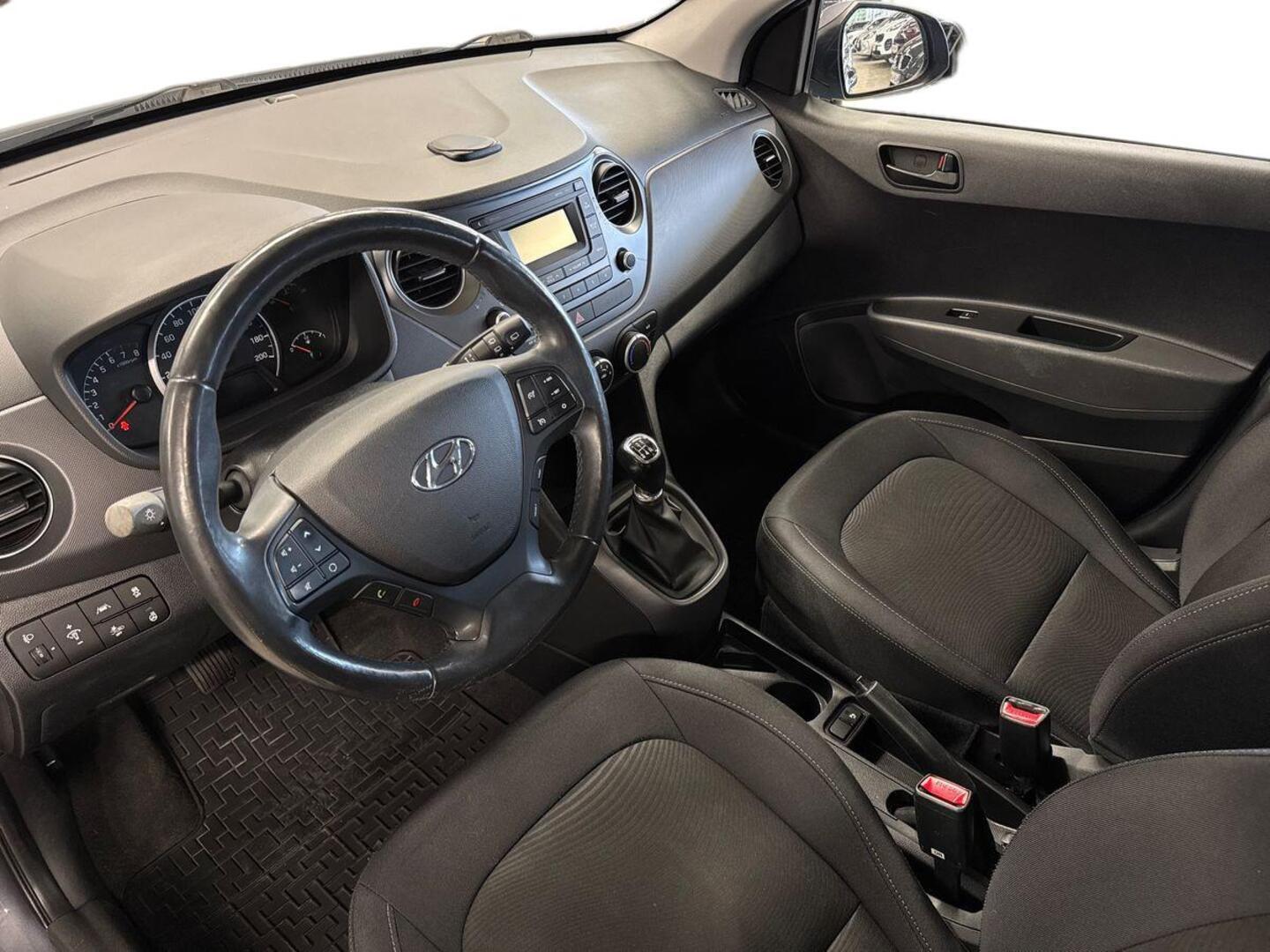 HYUNDAI i10 2018