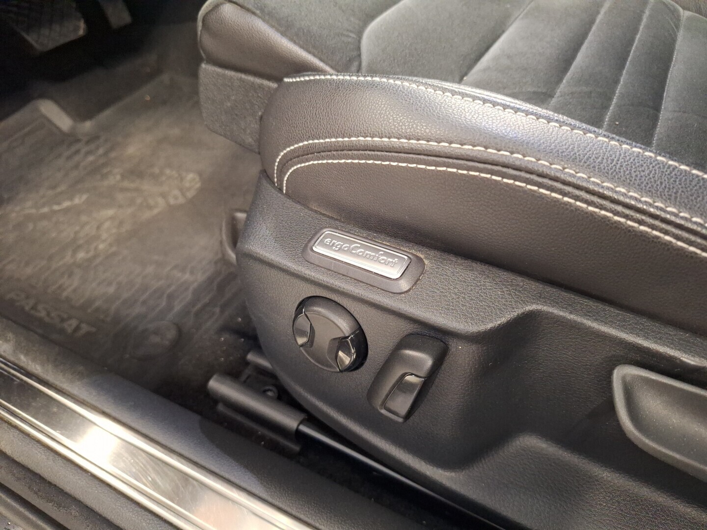 VOLKSWAGEN Passat 2020