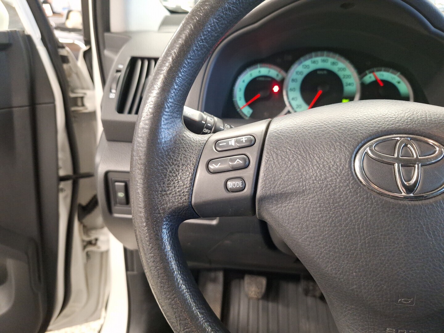 TOYOTA Corolla Verso 2006