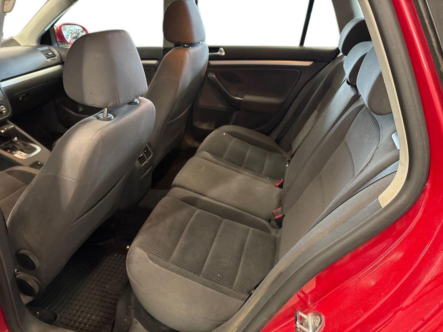 VOLKSWAGEN Golf 2008