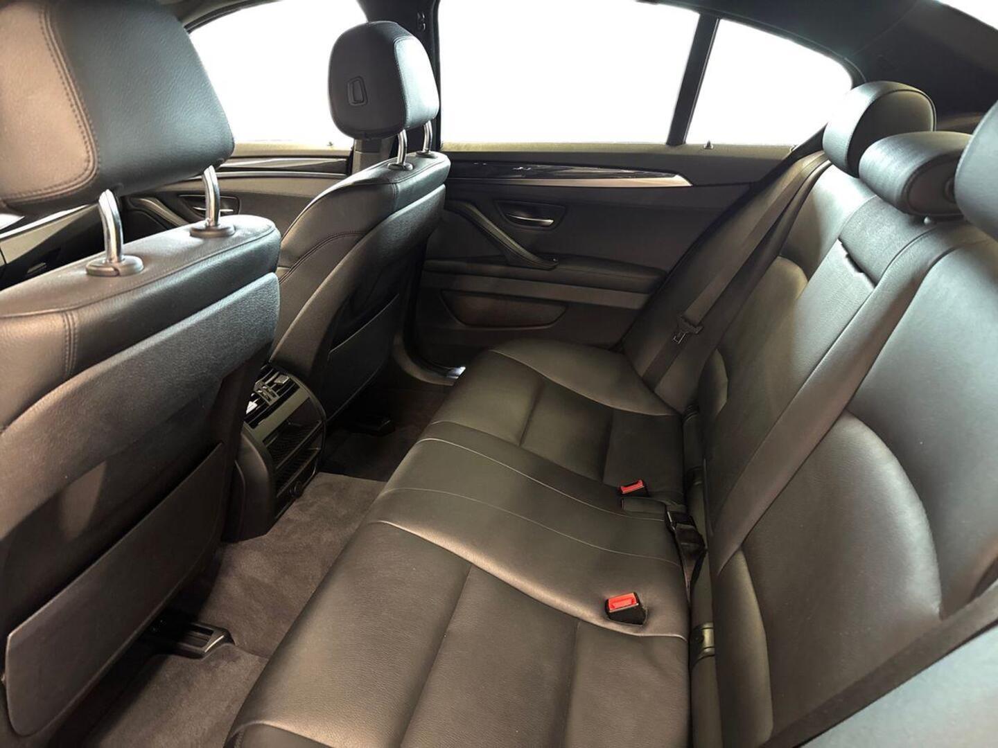 BMW 520 2015