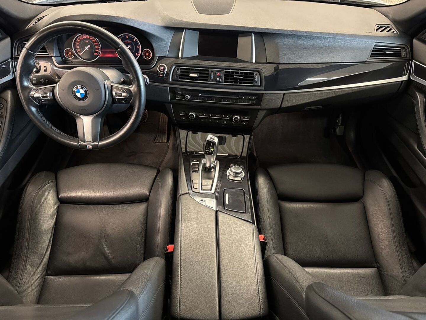 BMW 520 2015