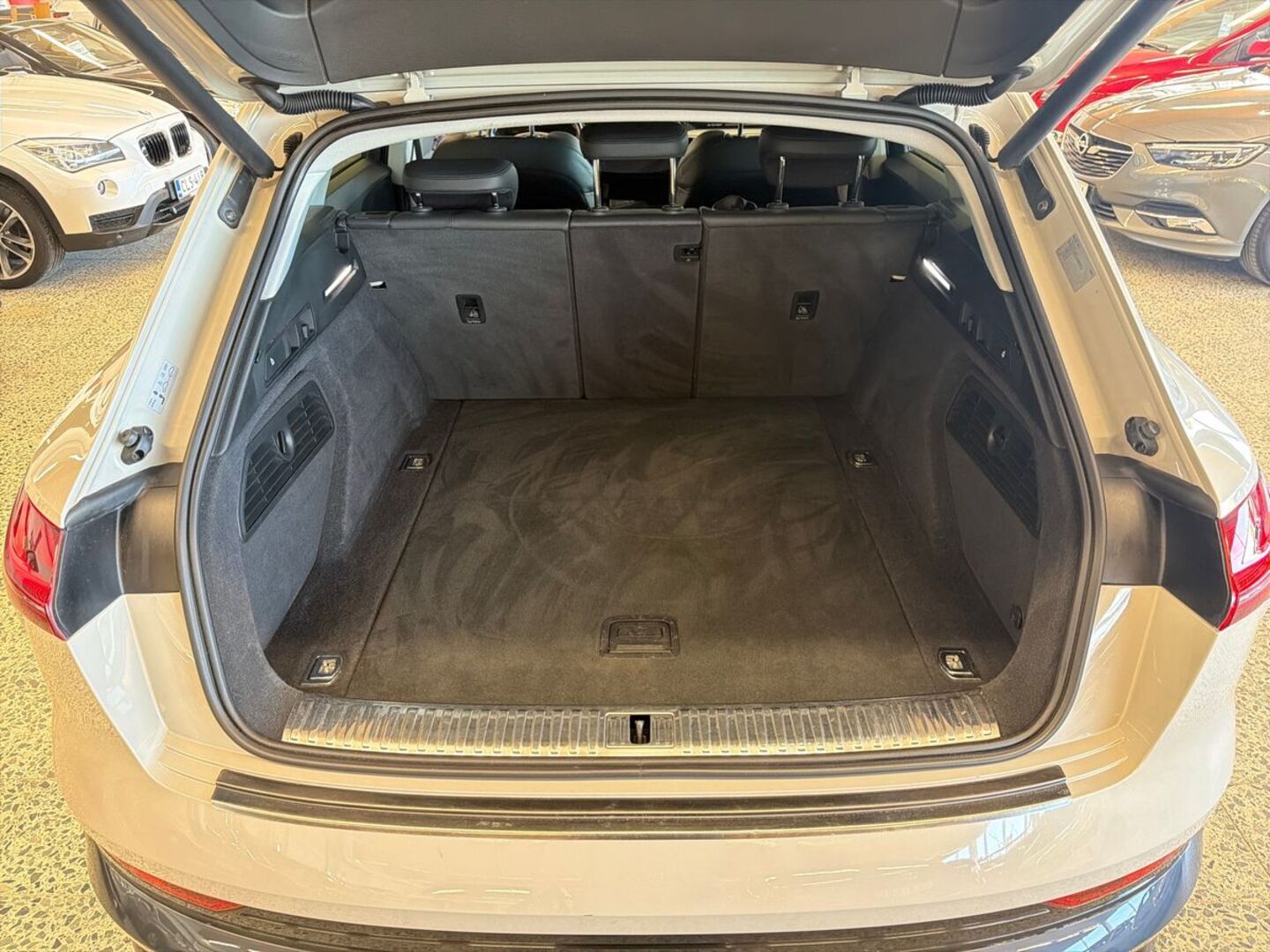 AUDI e-tron 2020