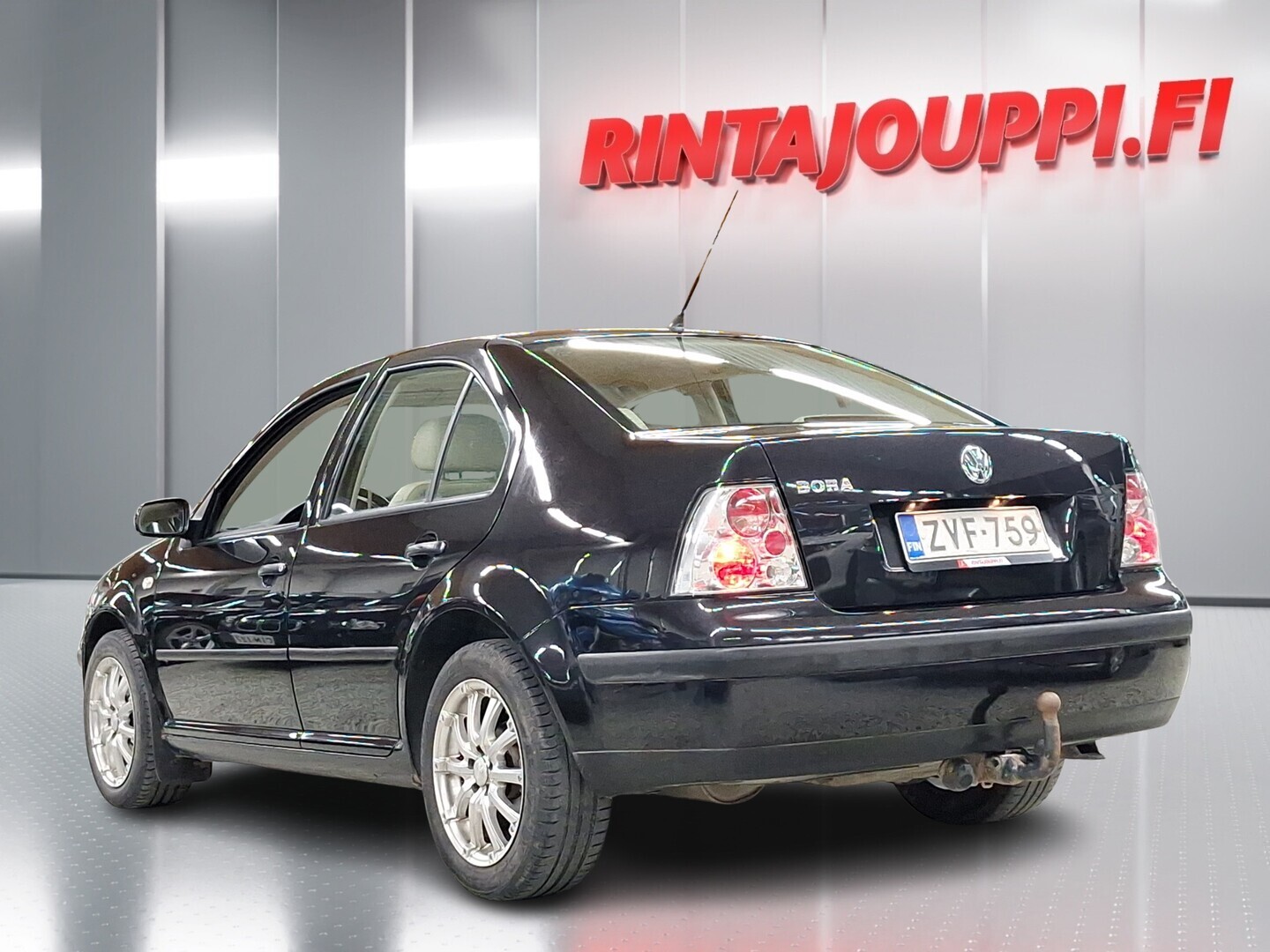 VOLKSWAGEN Bora 2004