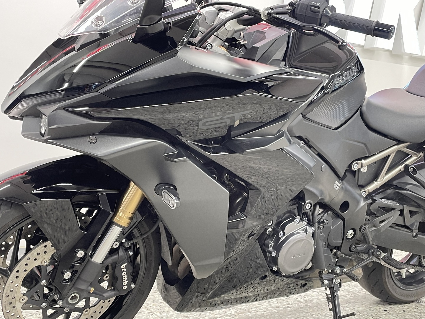 SUZUKI GSX-S 2022