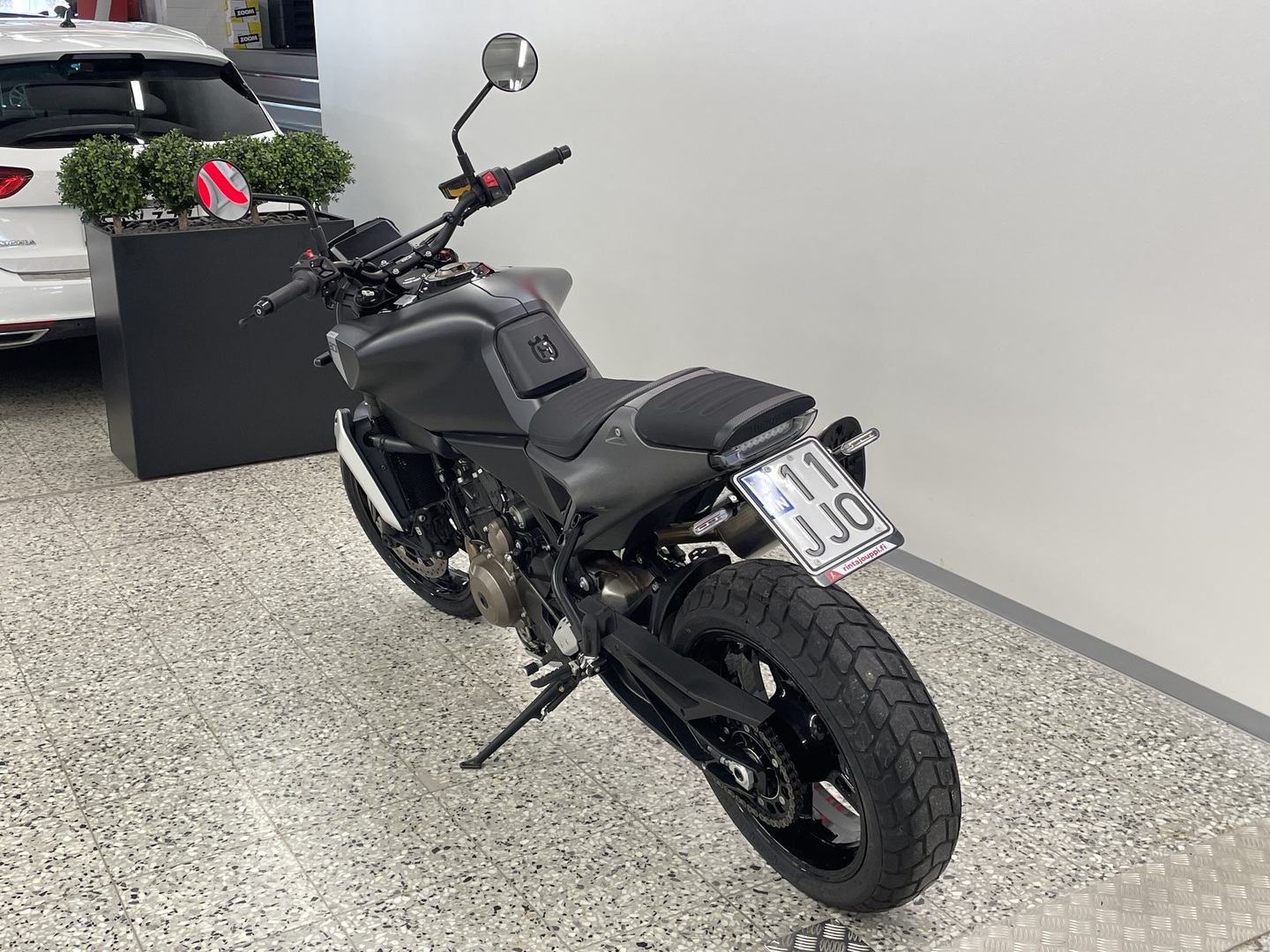 HUSQVARNA SVARTPILEN 2024