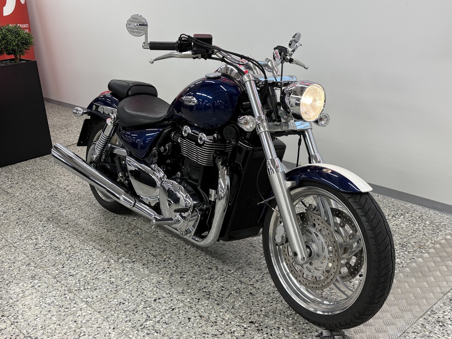 TRIUMPH Thunderbird 2010