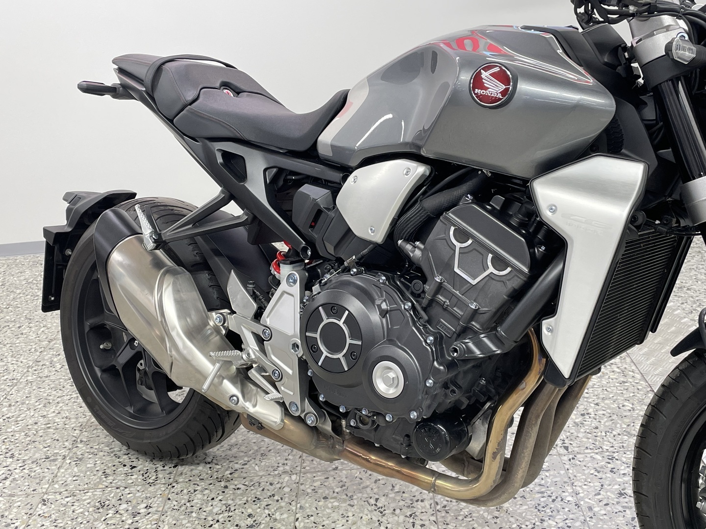 HONDA CB 2019
