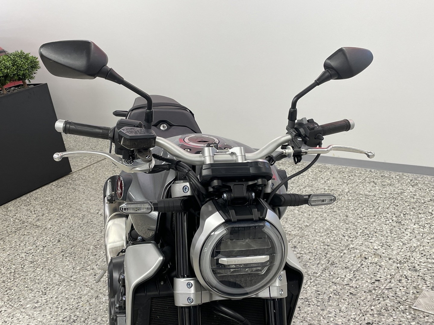 HONDA CB 2019