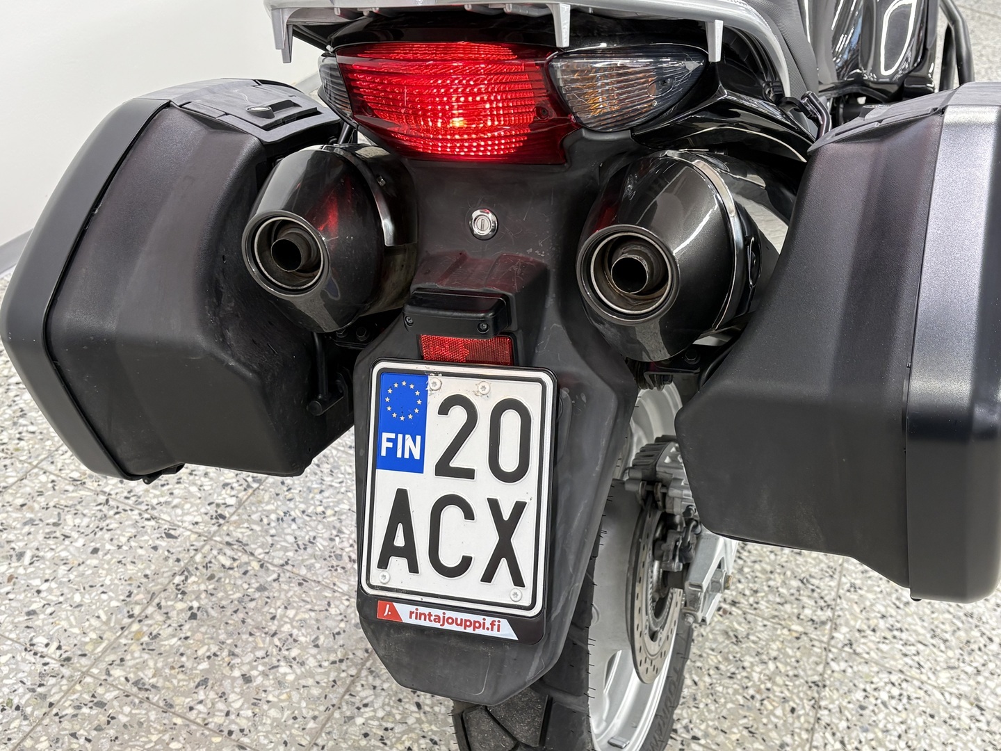 HONDA XL 2011