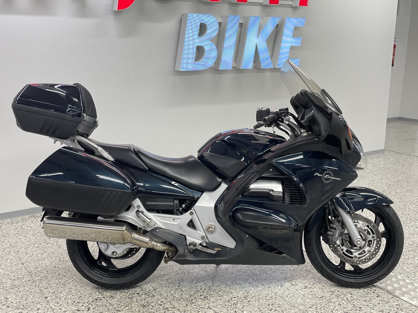 HONDA ST 2002