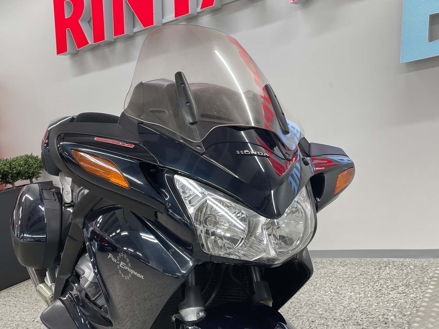 HONDA ST 2002
