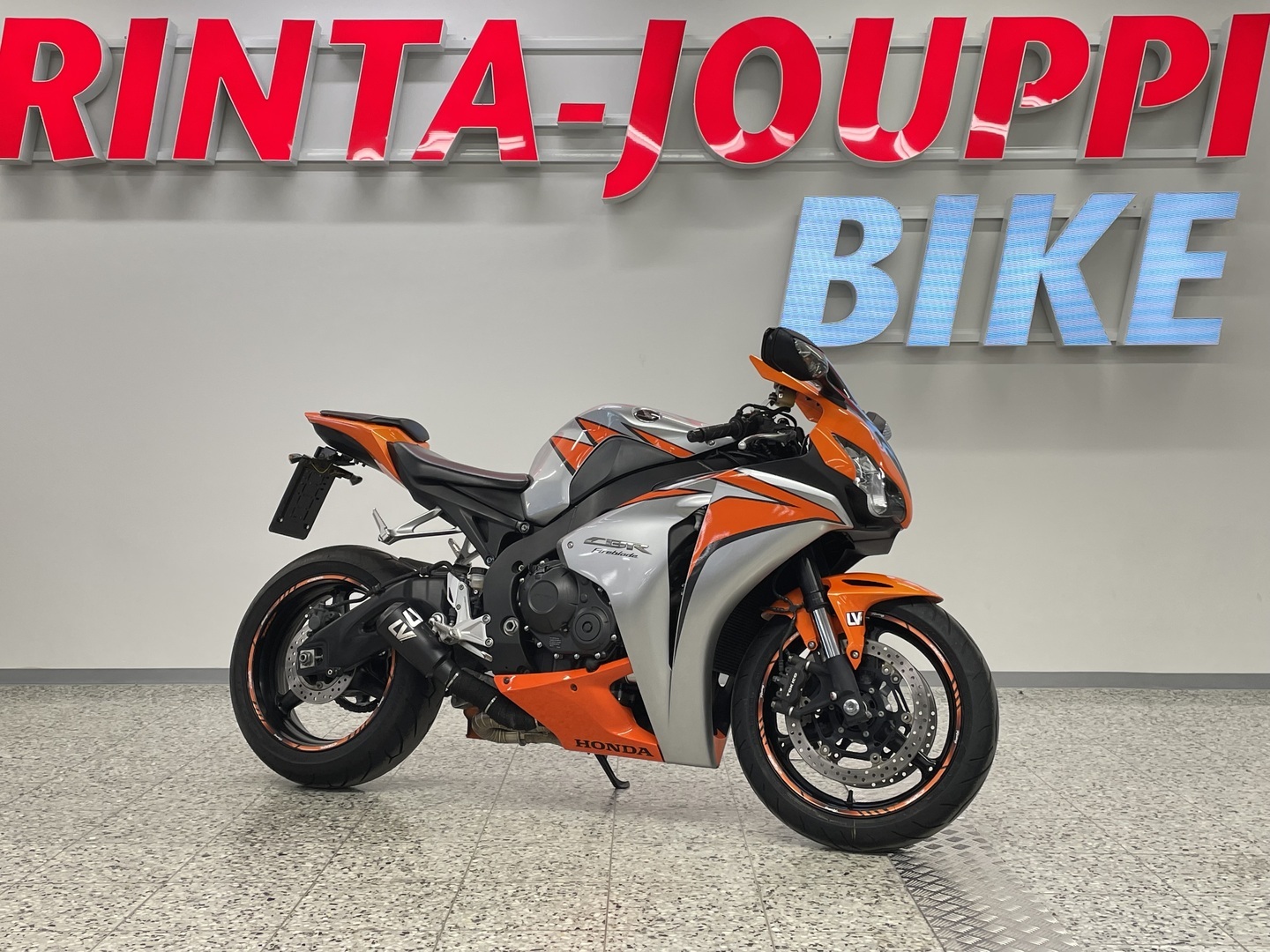 HONDA CBR 2010