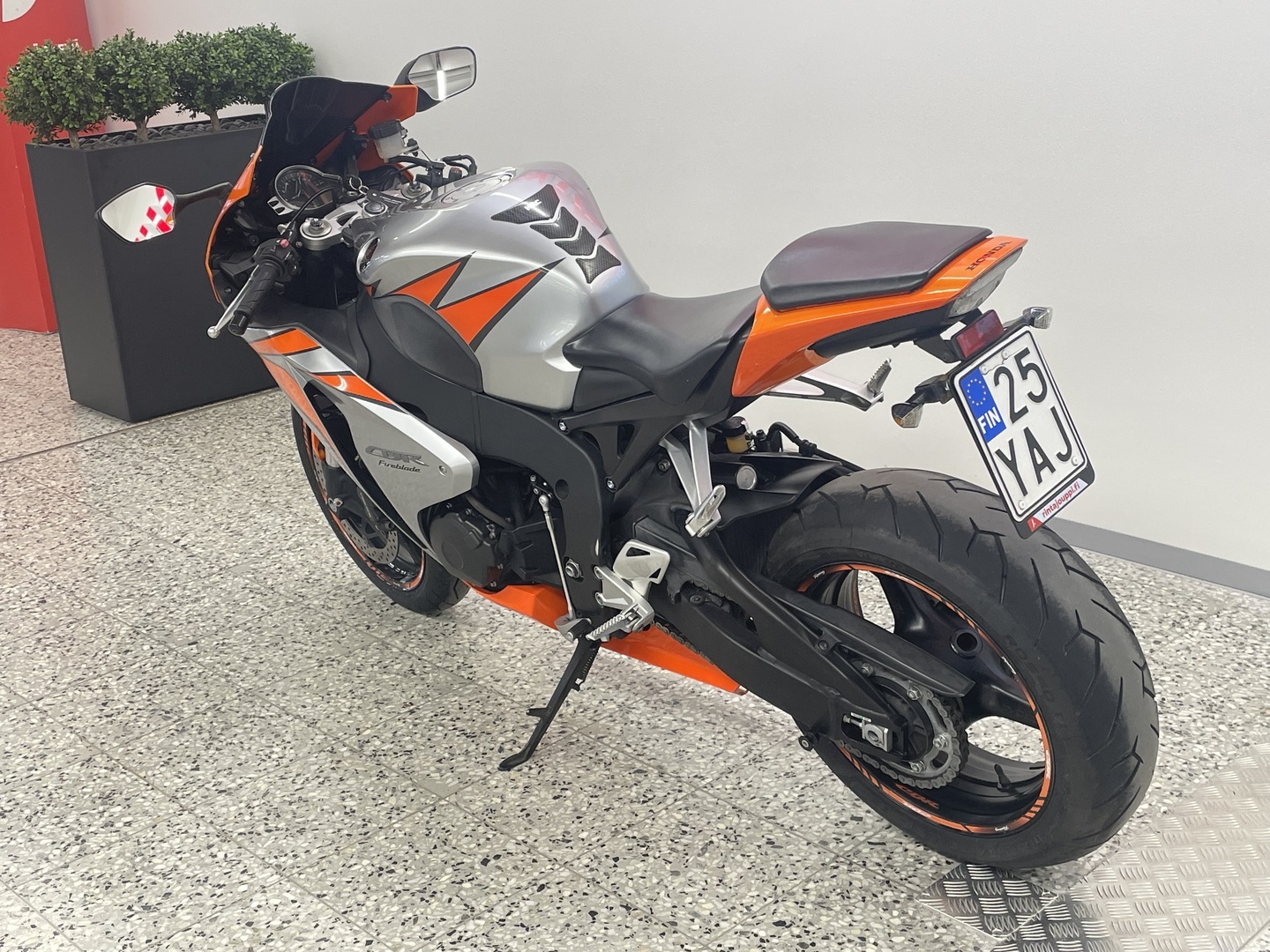 HONDA CBR 2010