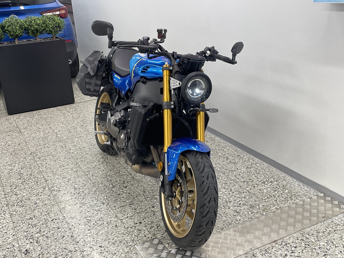 YAMAHA XSR 2023