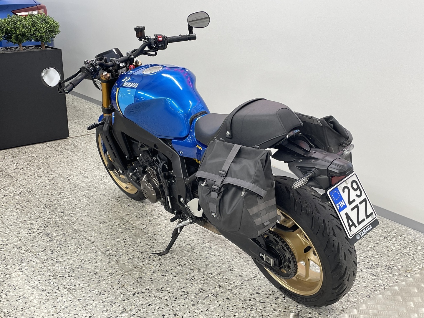 YAMAHA XSR 2023