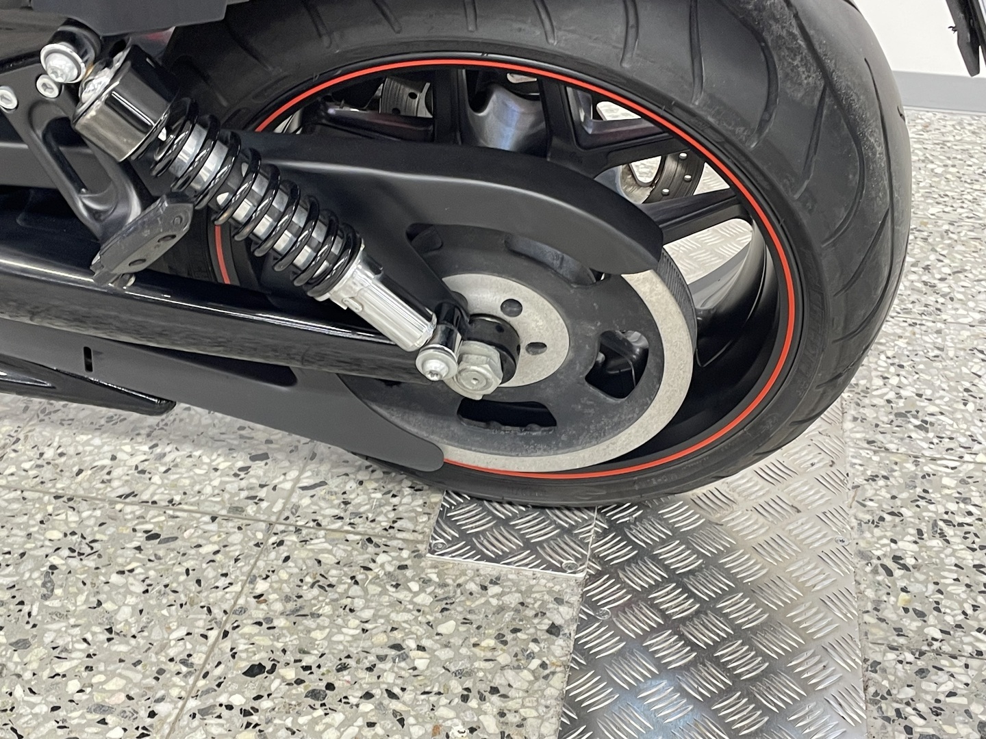 HARLEY-DAVIDSON VRSC 2014