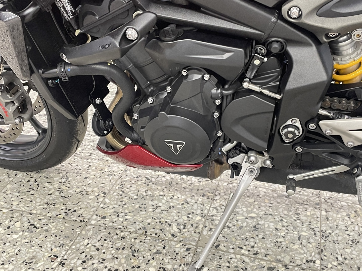 TRIUMPH STREET TRIPLE 2025