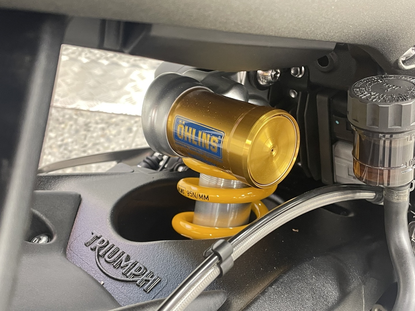 TRIUMPH STREET TRIPLE 2025