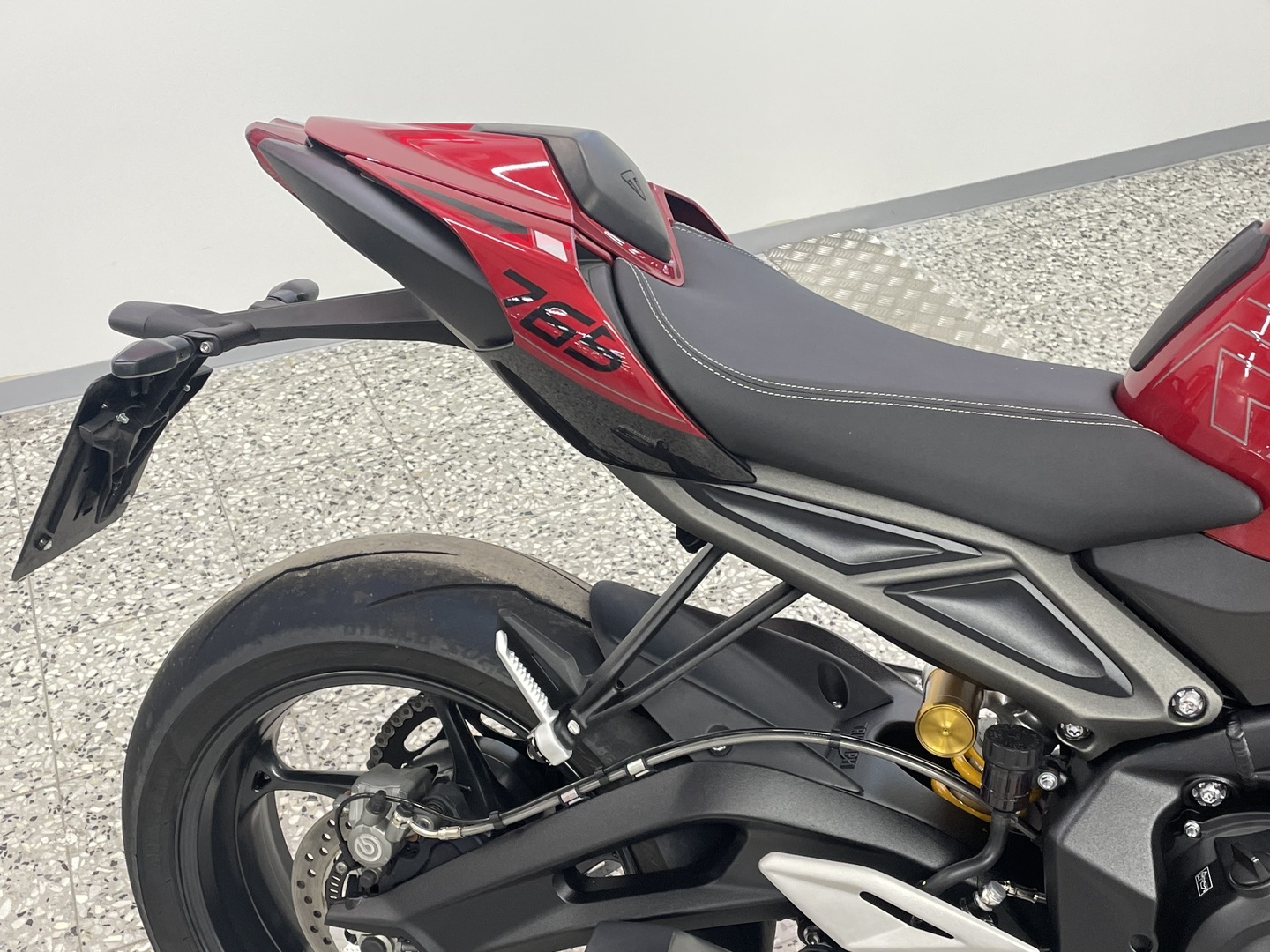 TRIUMPH STREET TRIPLE 2025