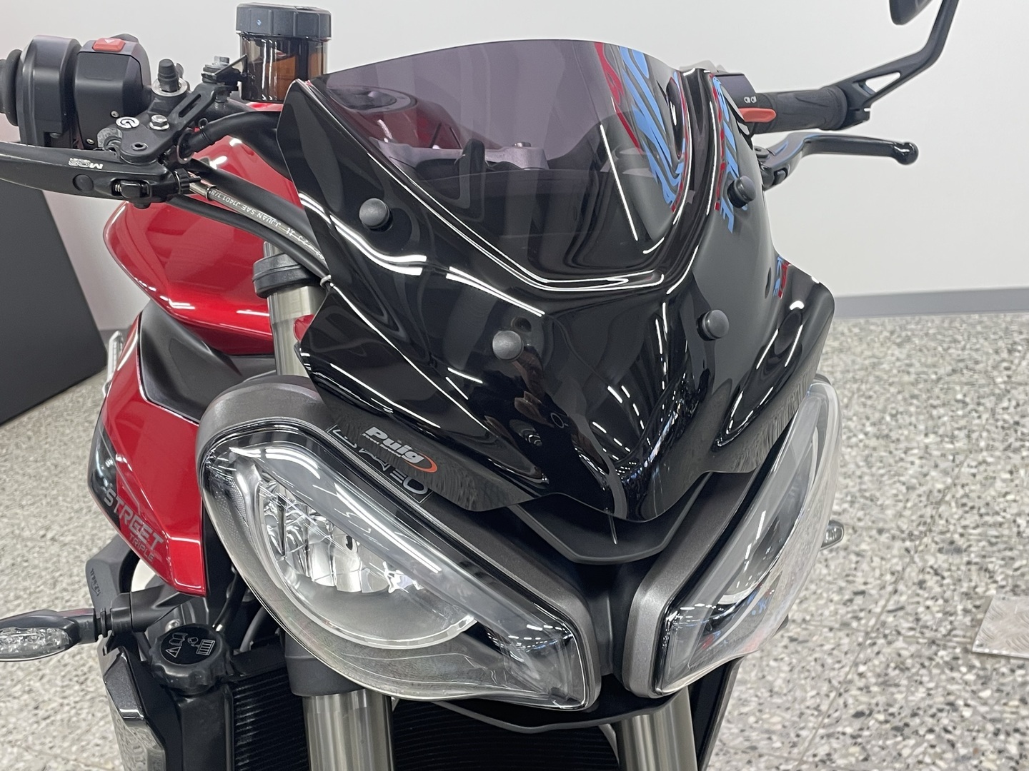 TRIUMPH STREET TRIPLE 2025