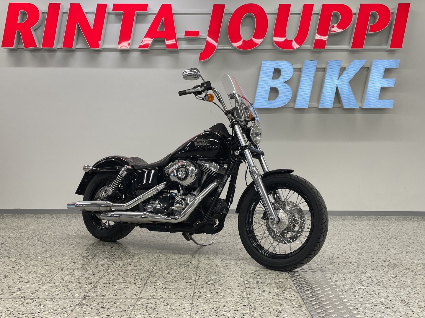 HARLEY-DAVIDSON DYNA 2014