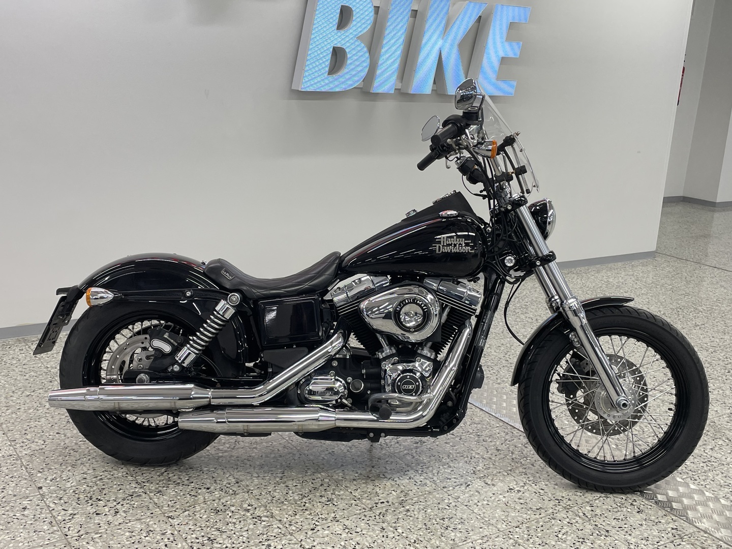 HARLEY-DAVIDSON DYNA 2014