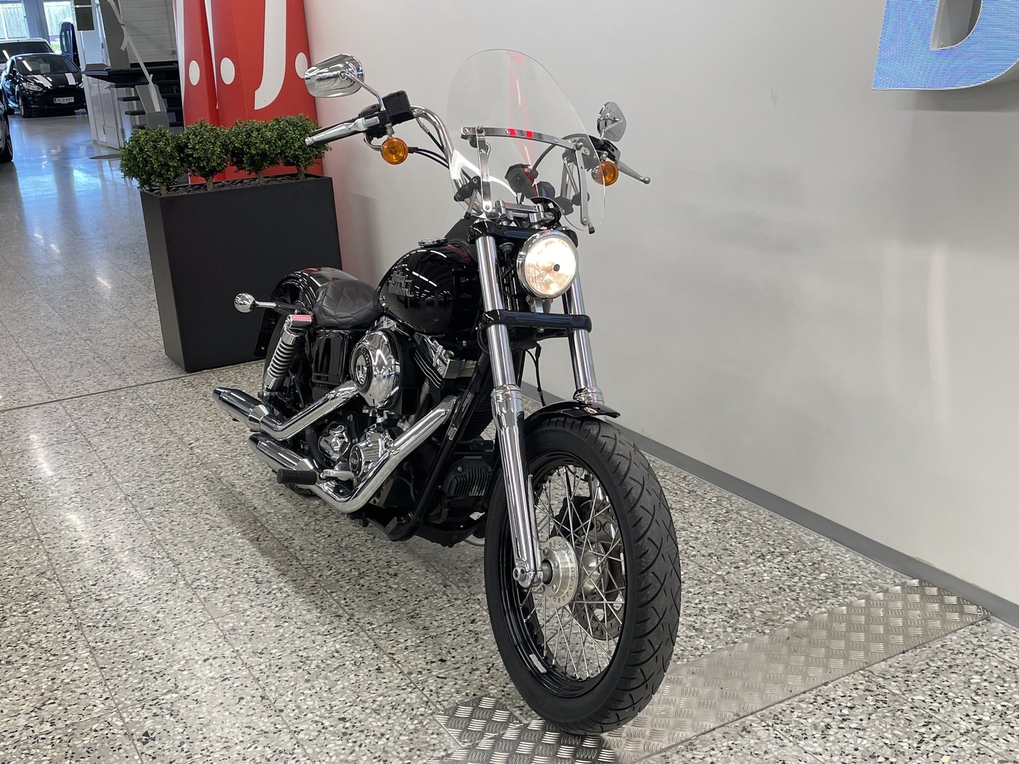 HARLEY-DAVIDSON DYNA 2014