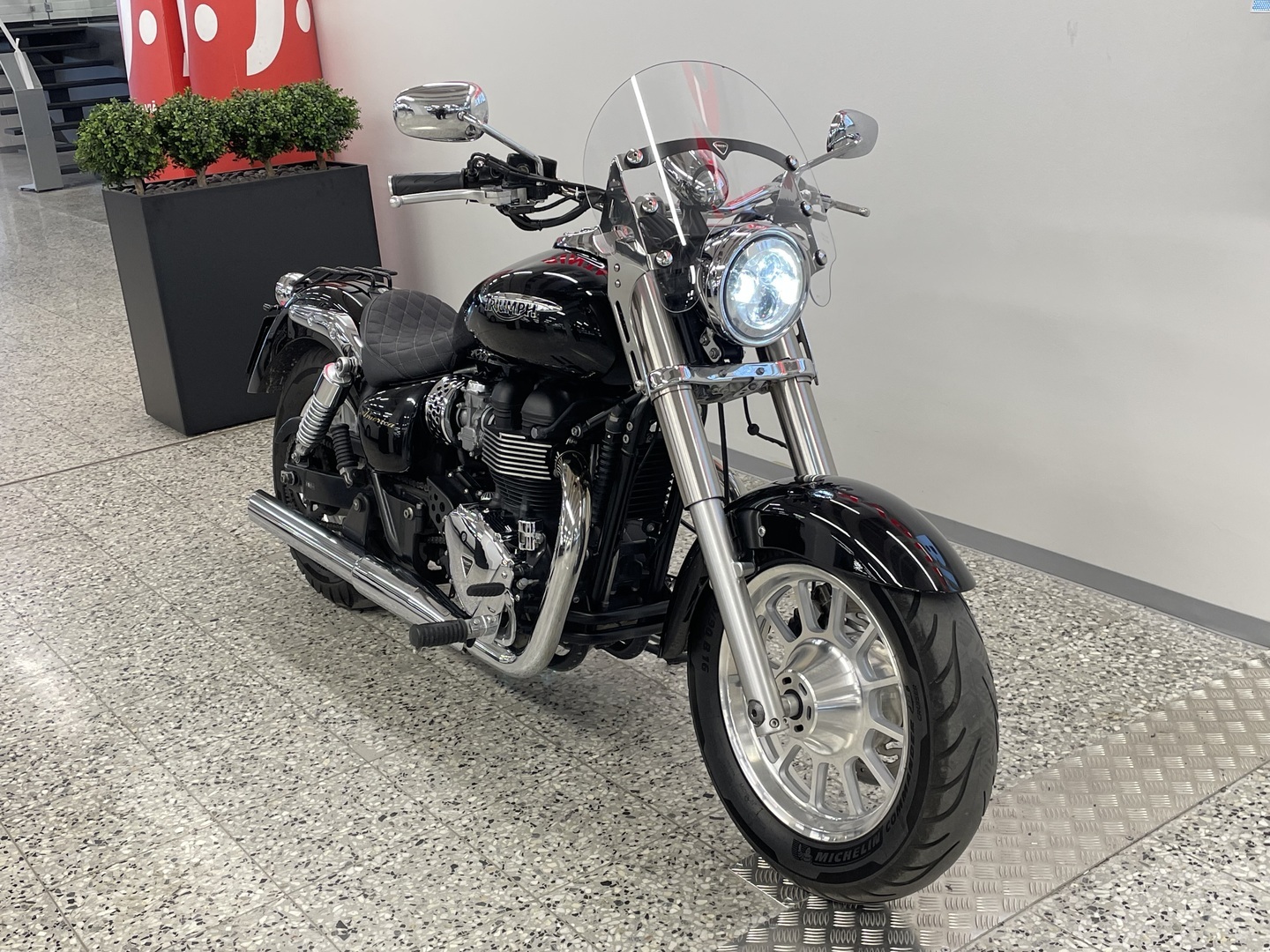TRIUMPH AMERICA 2013