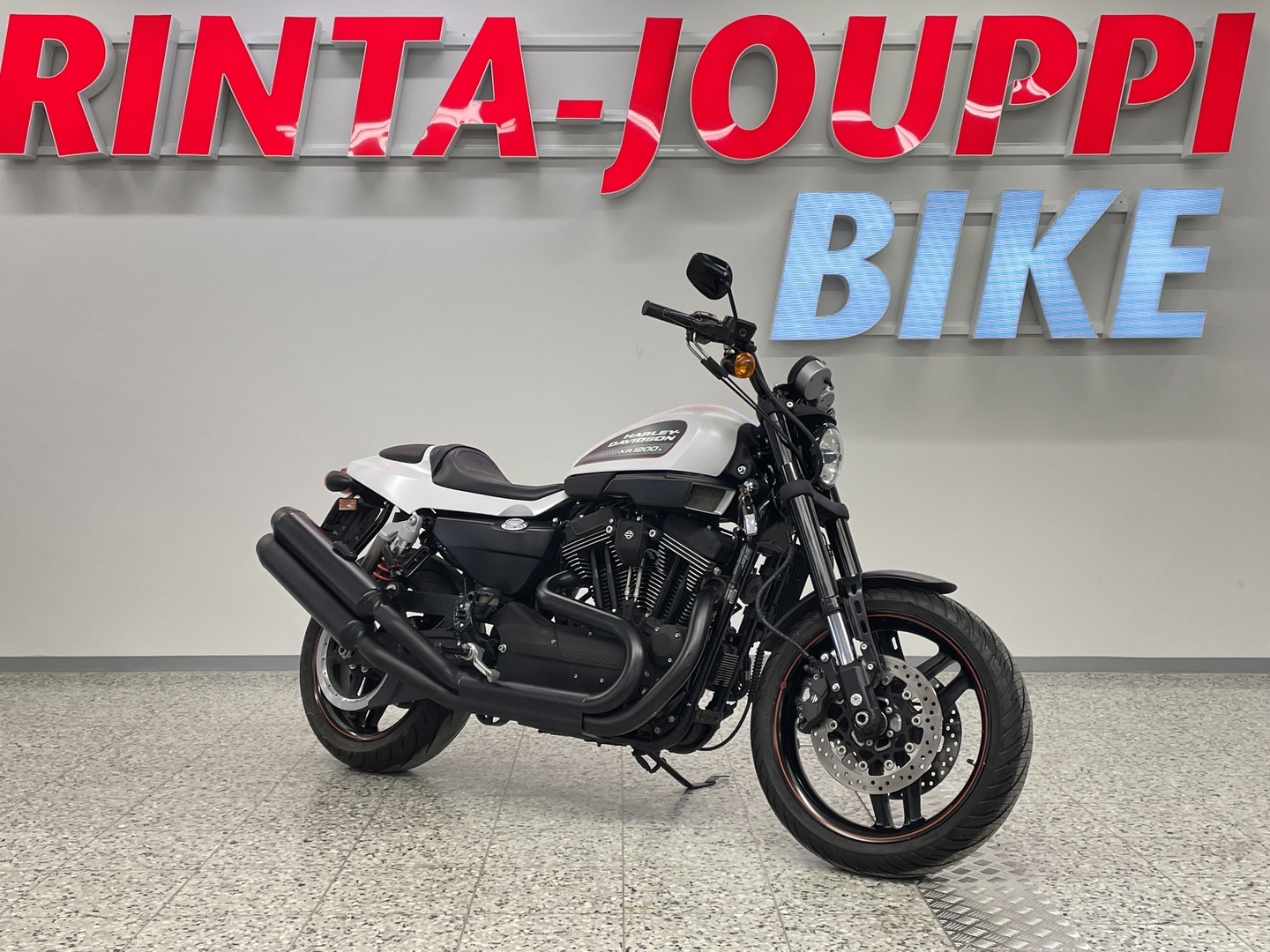 HARLEY-DAVIDSON SPORTSTER 2012