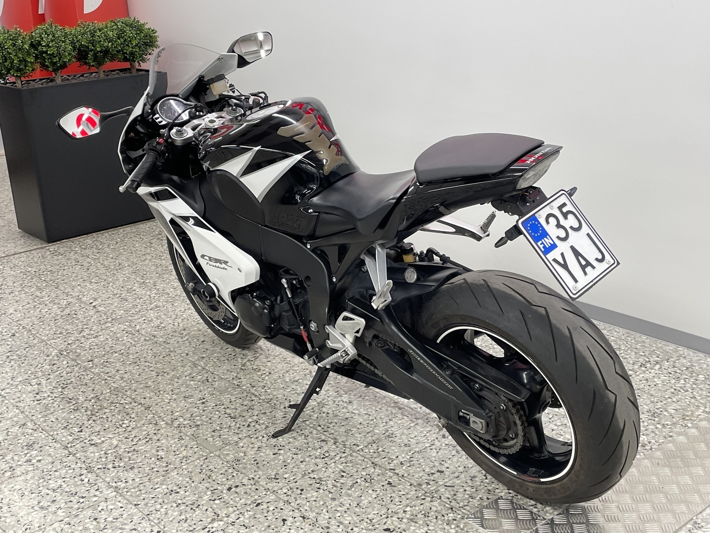 HONDA CBR 2011