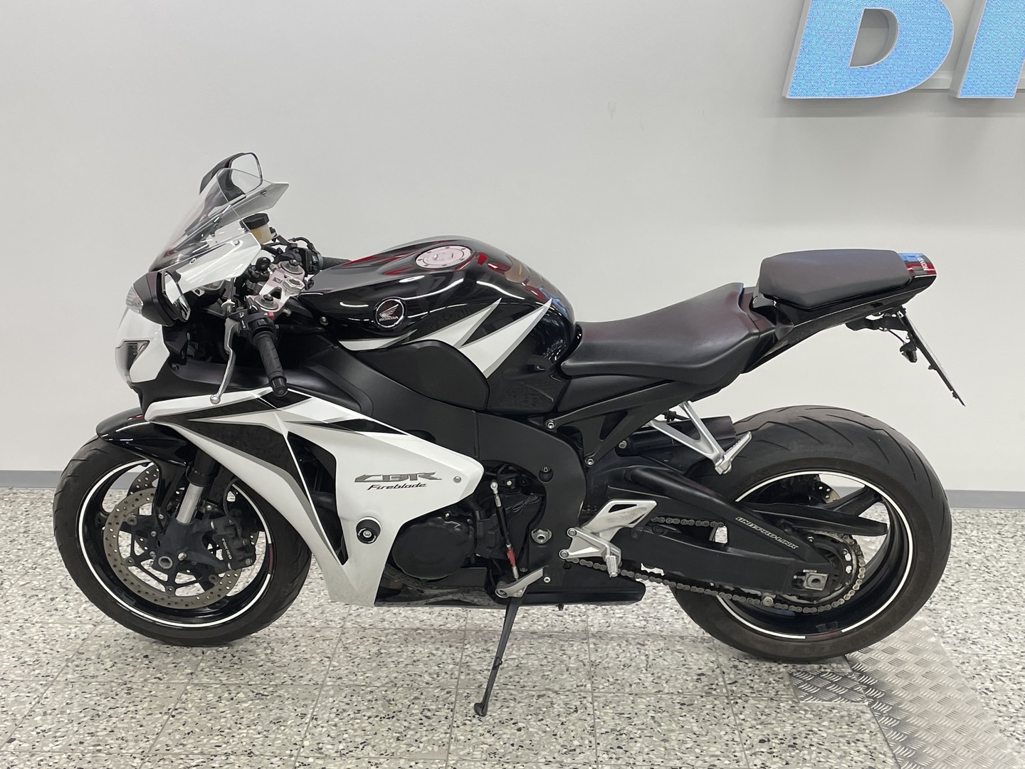 HONDA CBR 2011