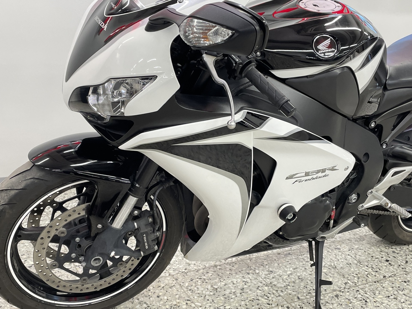 HONDA CBR 2011