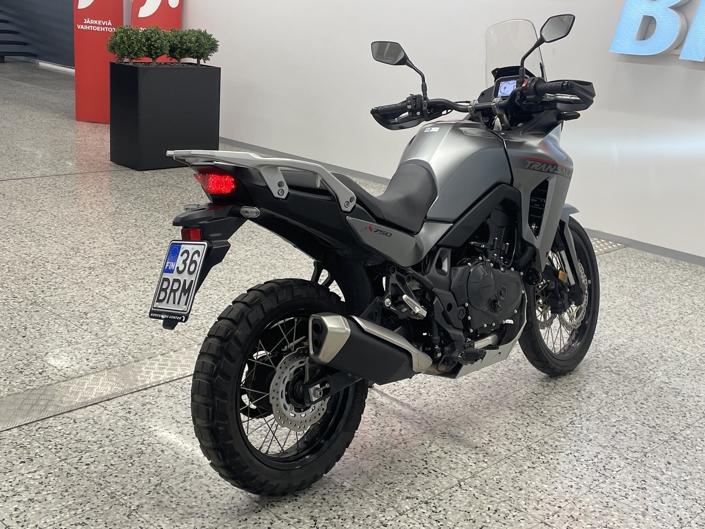 HONDA XL 2023