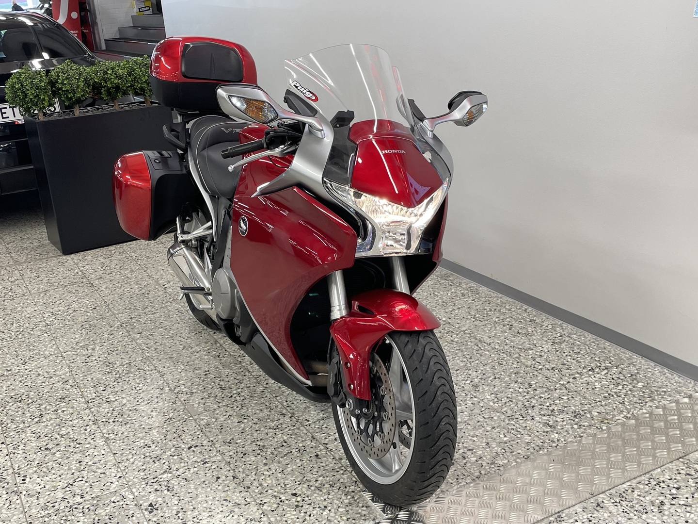 HONDA VFR 2011