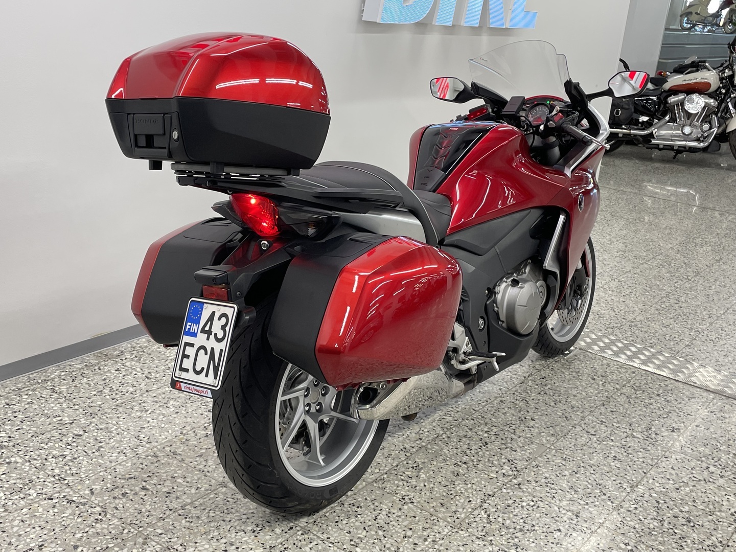 HONDA VFR 2011