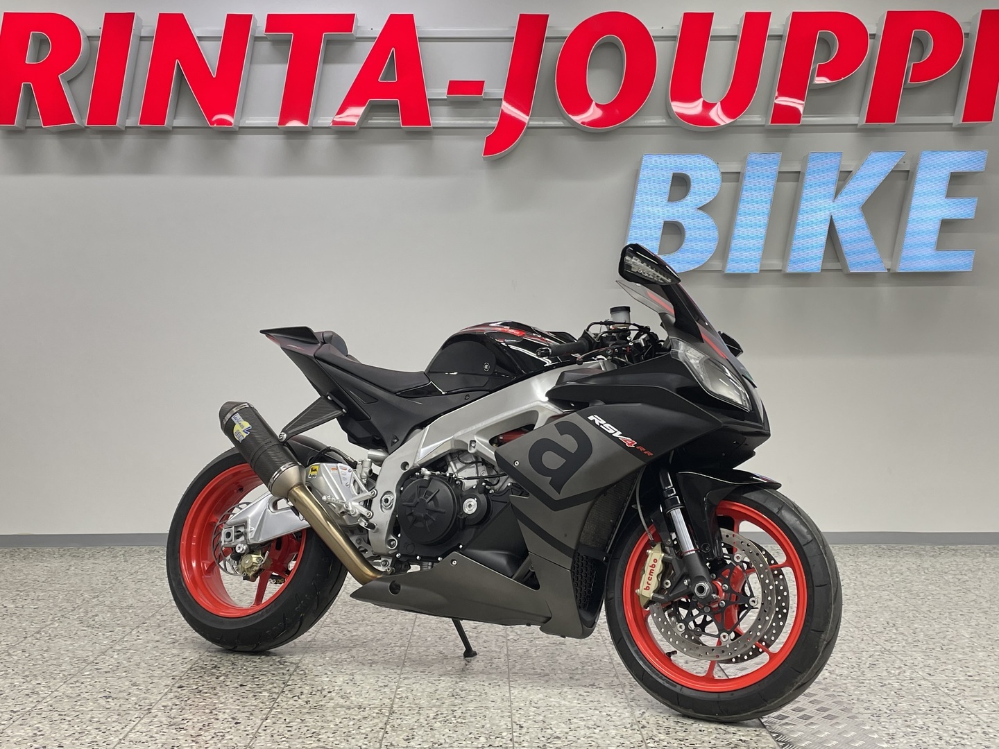 APRILIA RSV4 2011