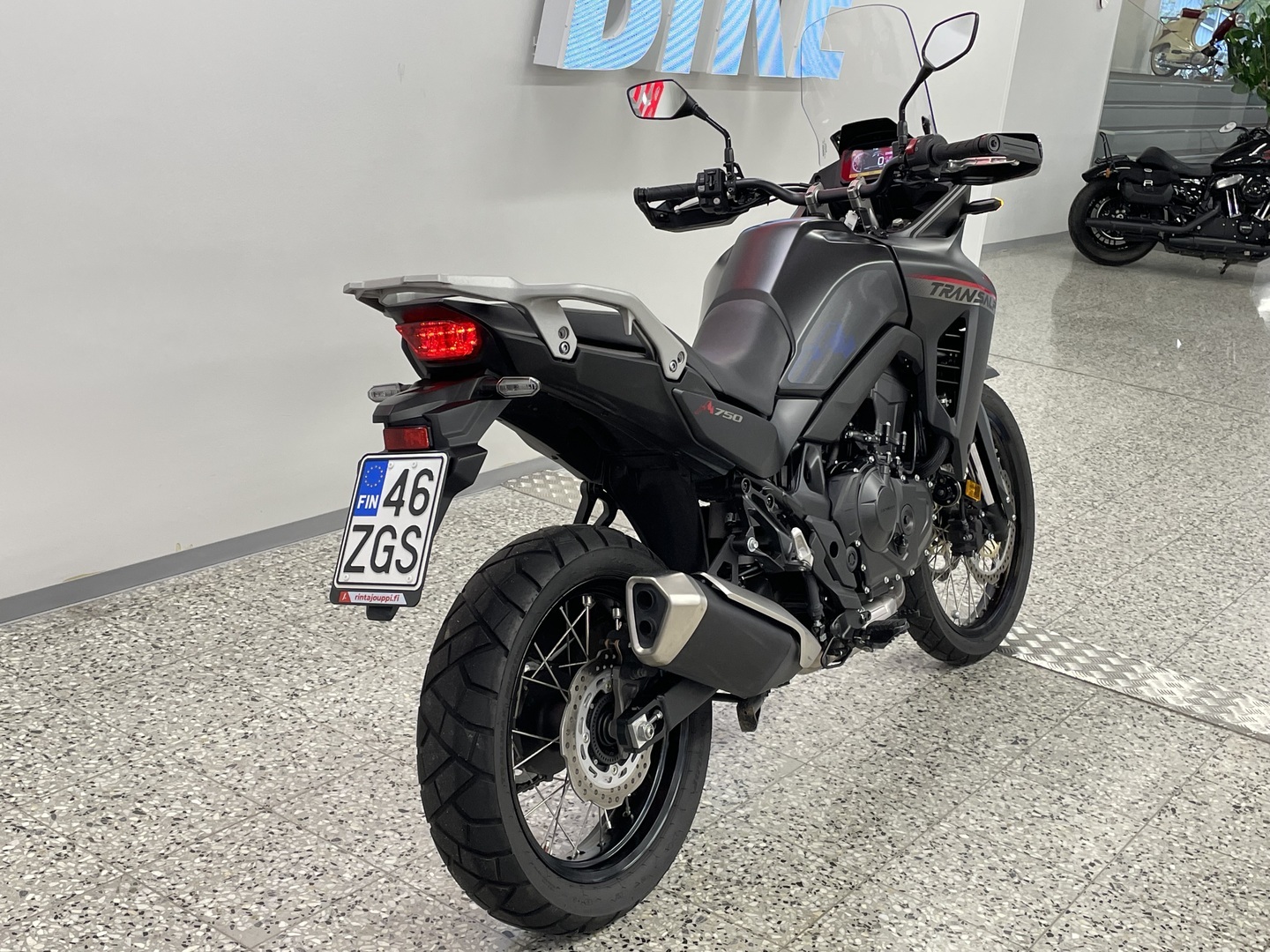 HONDA XL 2024
