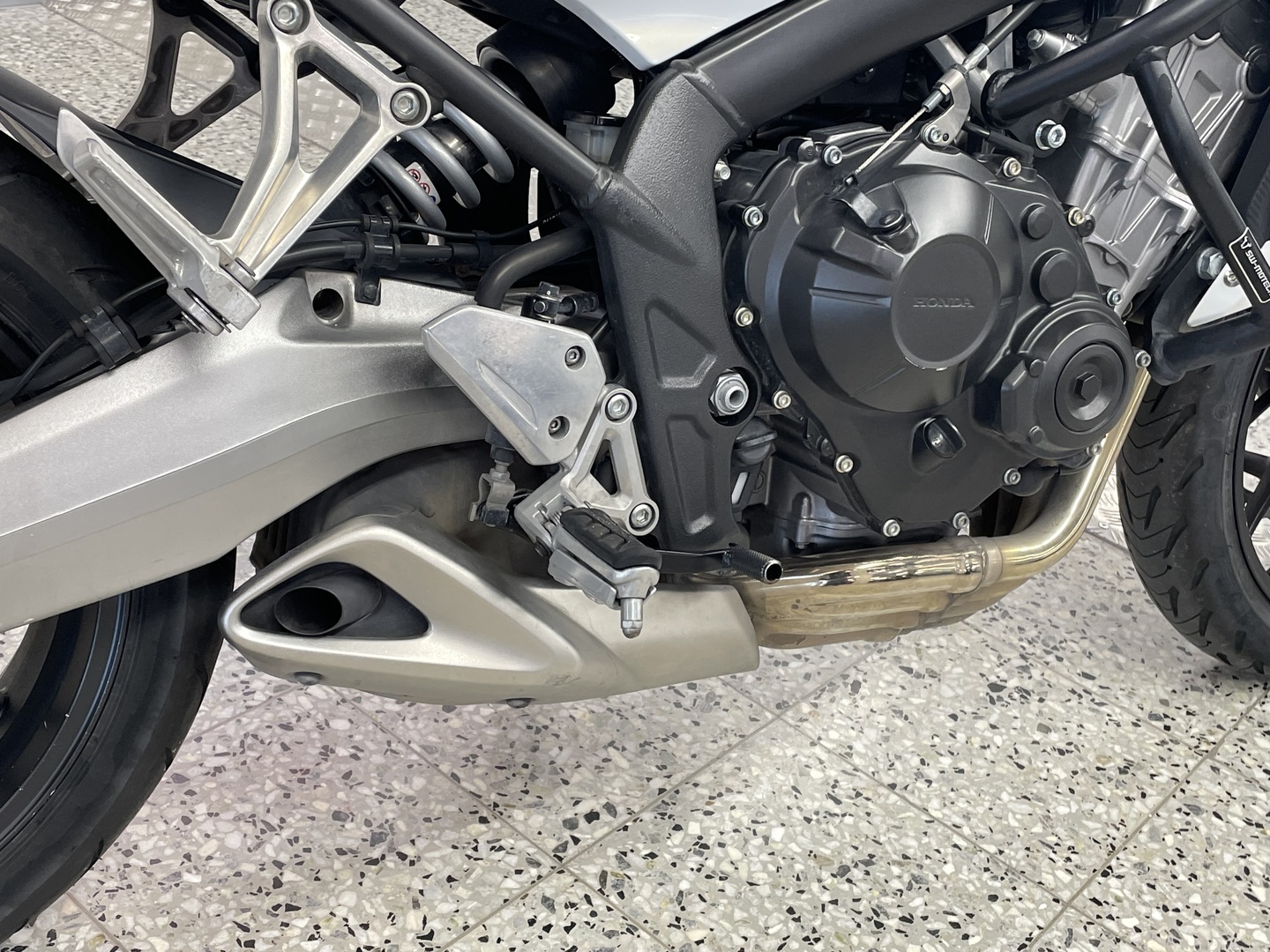 HONDA CB 2015