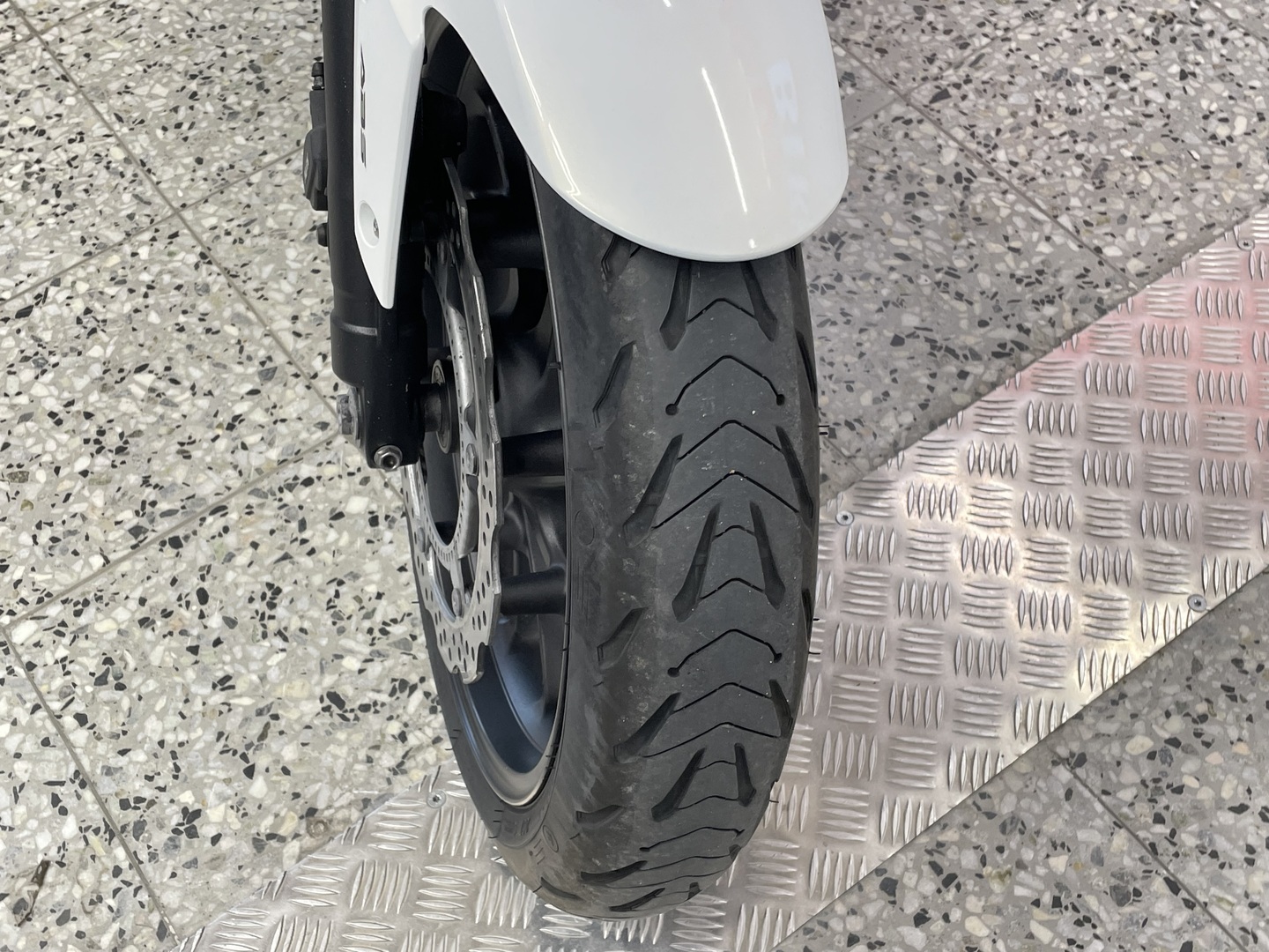 HONDA CB 2015