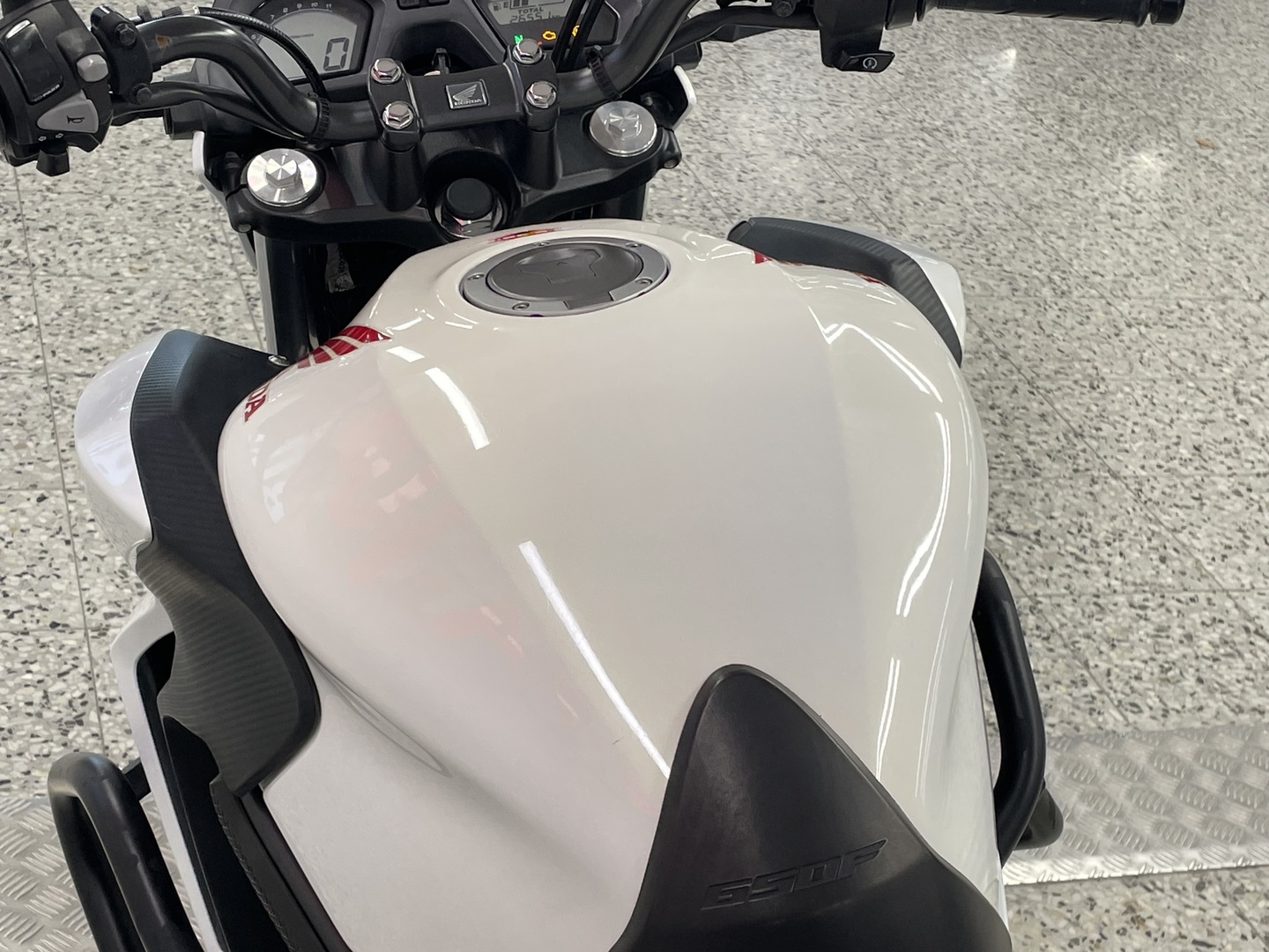 HONDA CB 2015