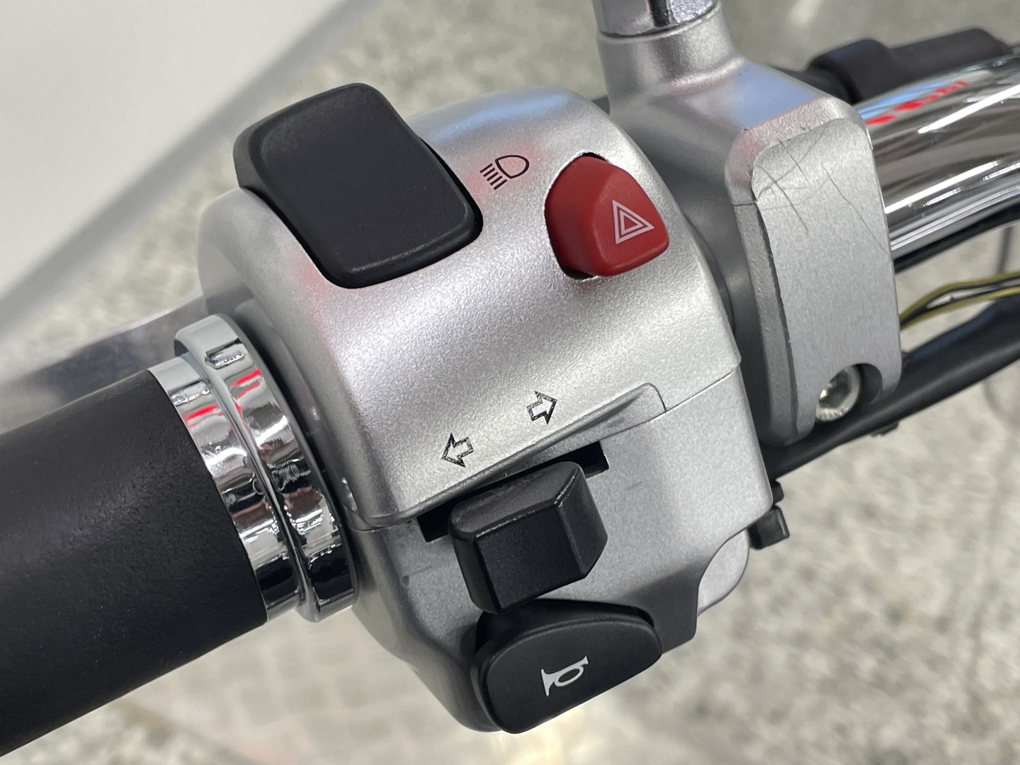 SUZUKI INTRUDER 2013