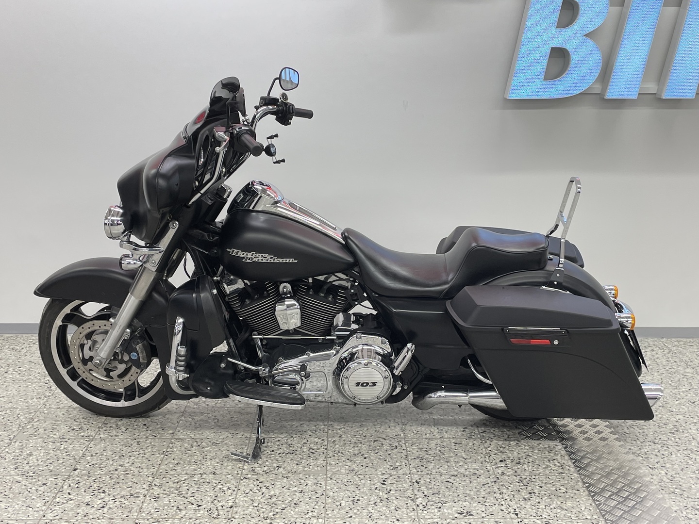 HARLEY-DAVIDSON TOURING 2011